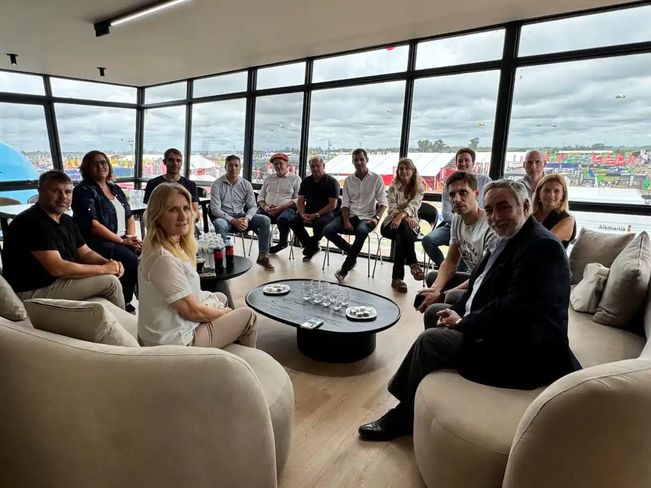 Legisladores e intendentes radicales recorrieron ExpoAgro junto a los Passaglia, Manuel y Santiago