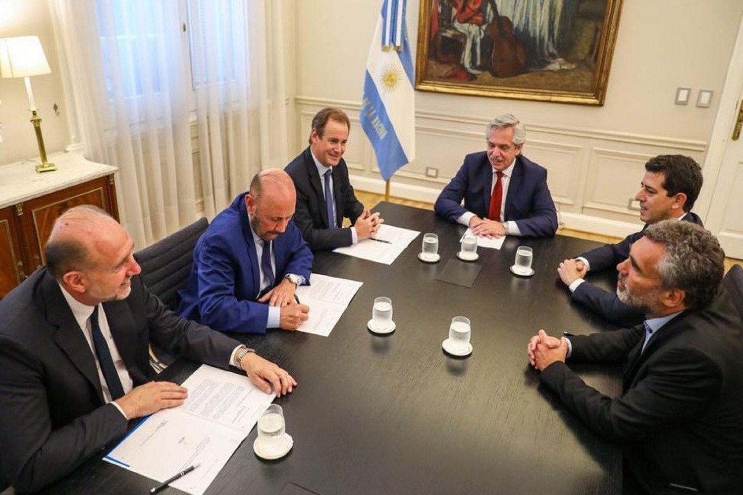 Alberto Fernández acordó con Bordet financiamiento para la caja de jubilaciones 