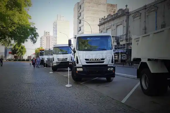 Presentaron en pleno centro nueva maquinaria y los equipos recuperados en las últimas semanas