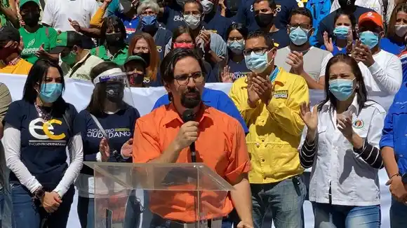 “No hay comida, no hay gasolina, se robaron todo”: oposición llama a rechazar el “fraude electoral”