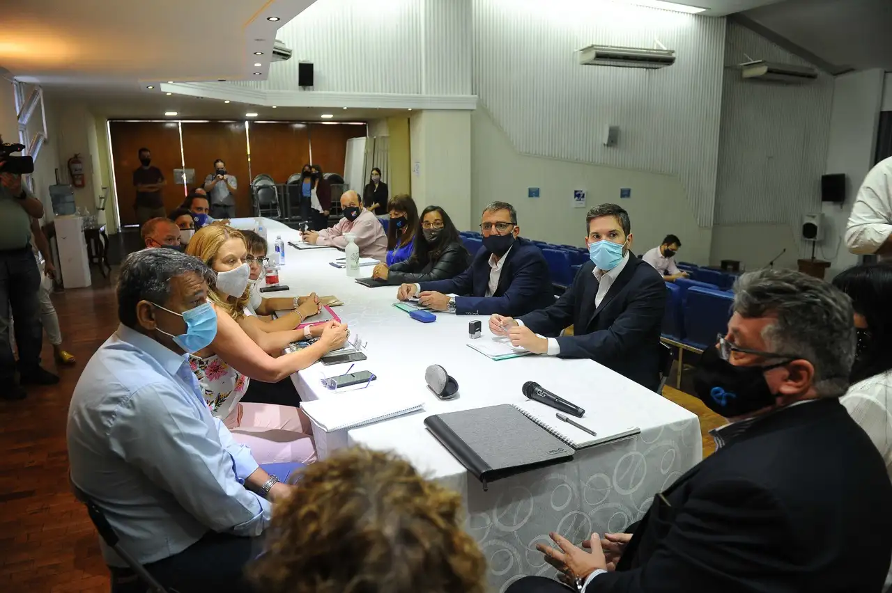 Docentes: rechazaron la oferta salarial del gobierno entrerriano