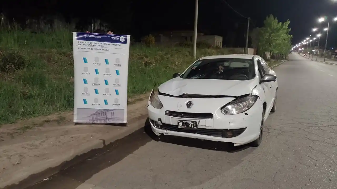 Un joven de 23 años sufrió politraumatismo de cráneo y fractura de un dedo tras un choque