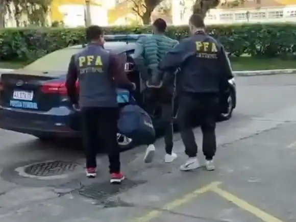 Operativo “Cruce de los Andes”: la PFA extraditó a un prófugo chileno acusado de robo de autos