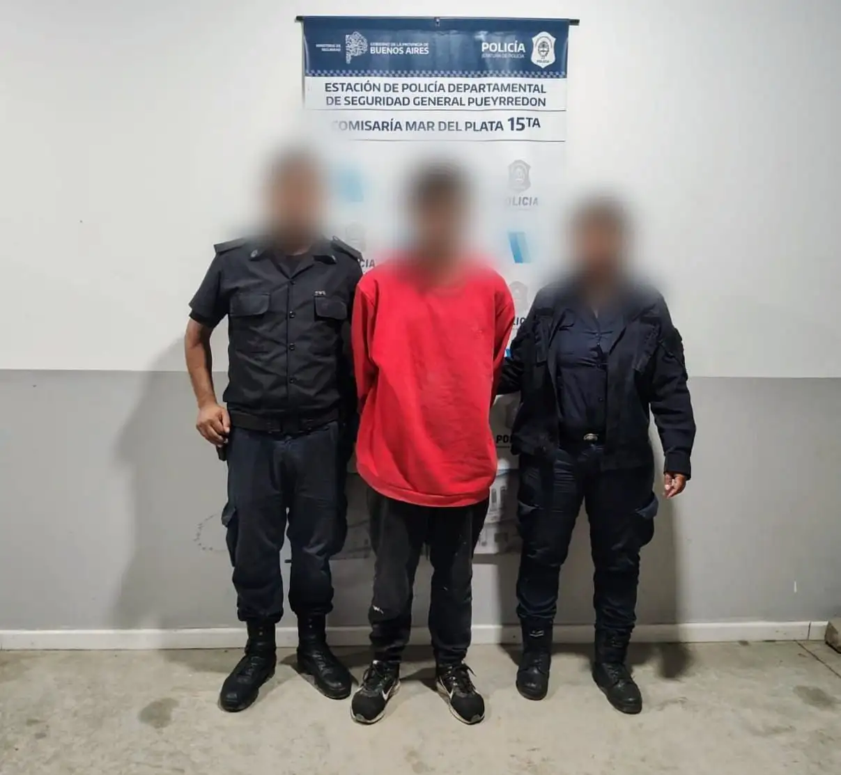 El aprehendido posee procesos por Infracción a la ley de violencia familiar.