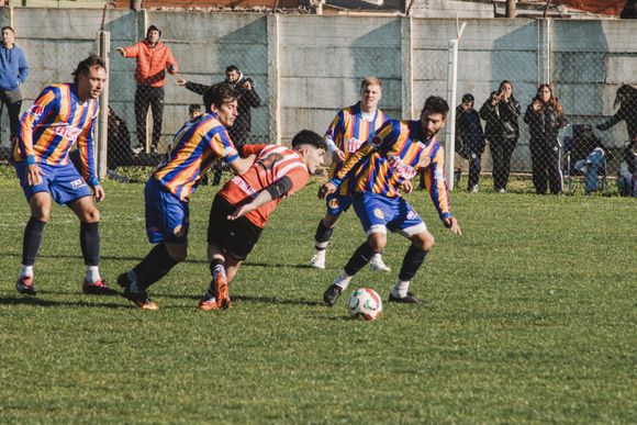 Agónico triunfo de Colegiales ante Quilmes