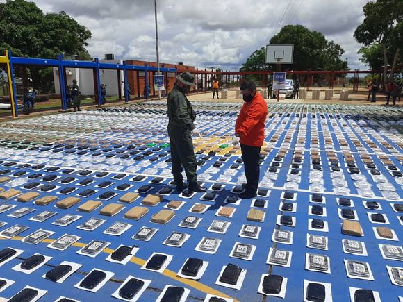 Militares estarían involucrados en tráfico de 2 toneladas de droga