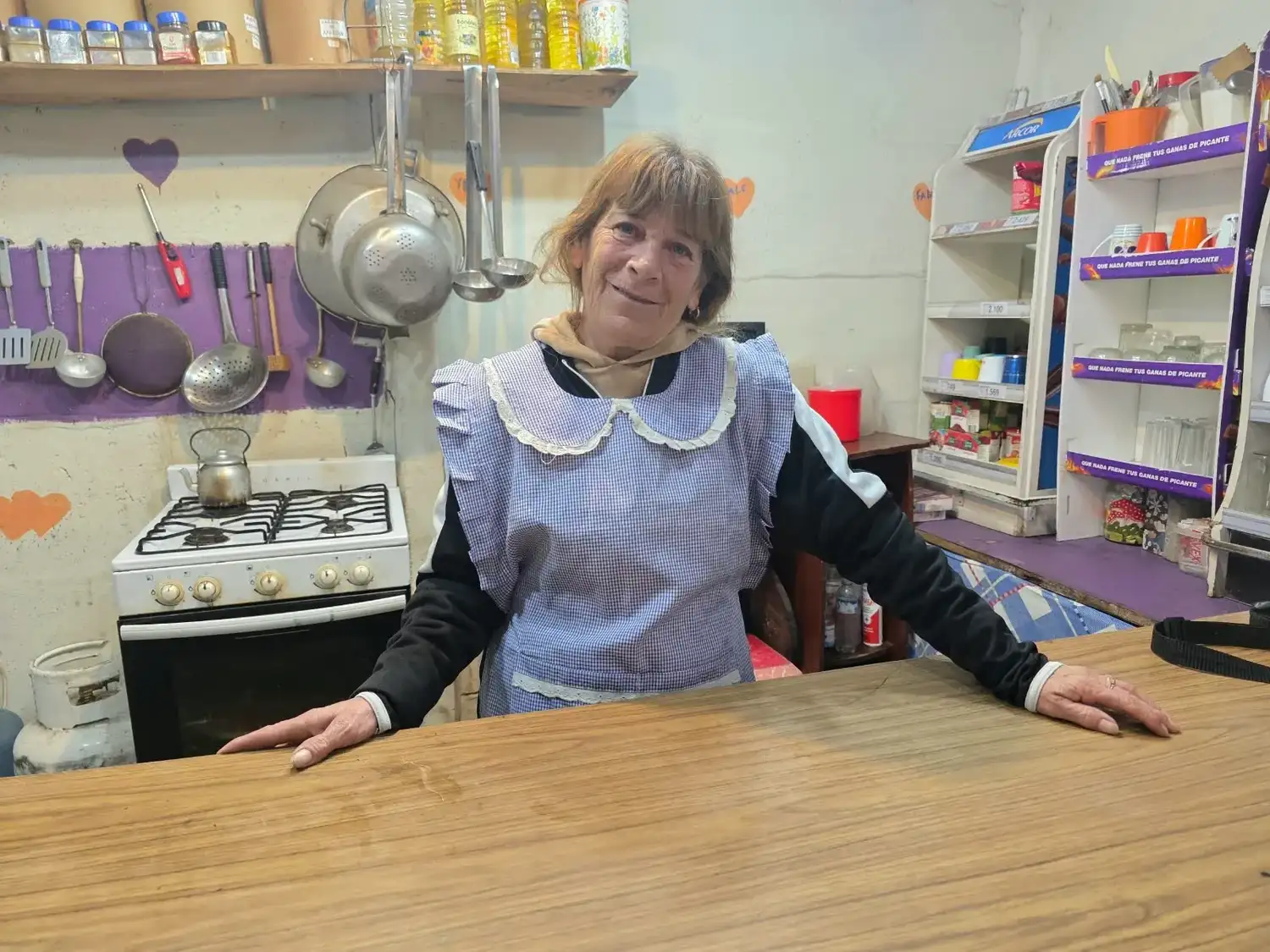 Fabiana, la encargada de alimentar a 70 familias de La Movediza.