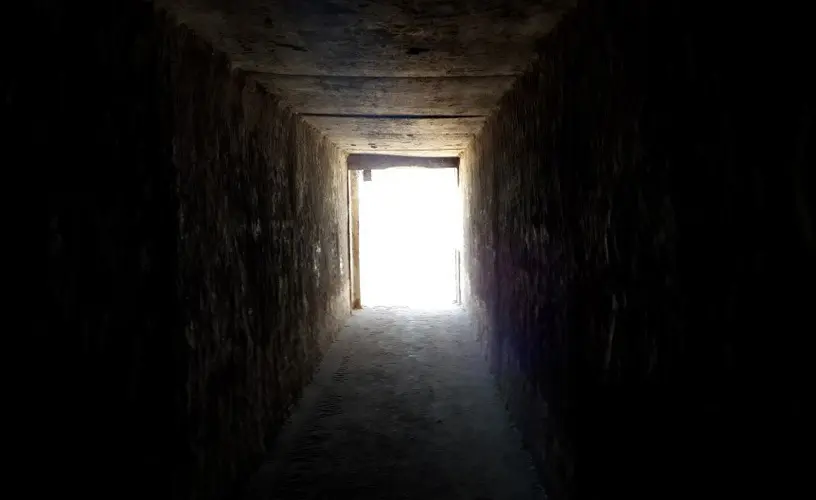 El famosos túnel que atraviesa los médanos.