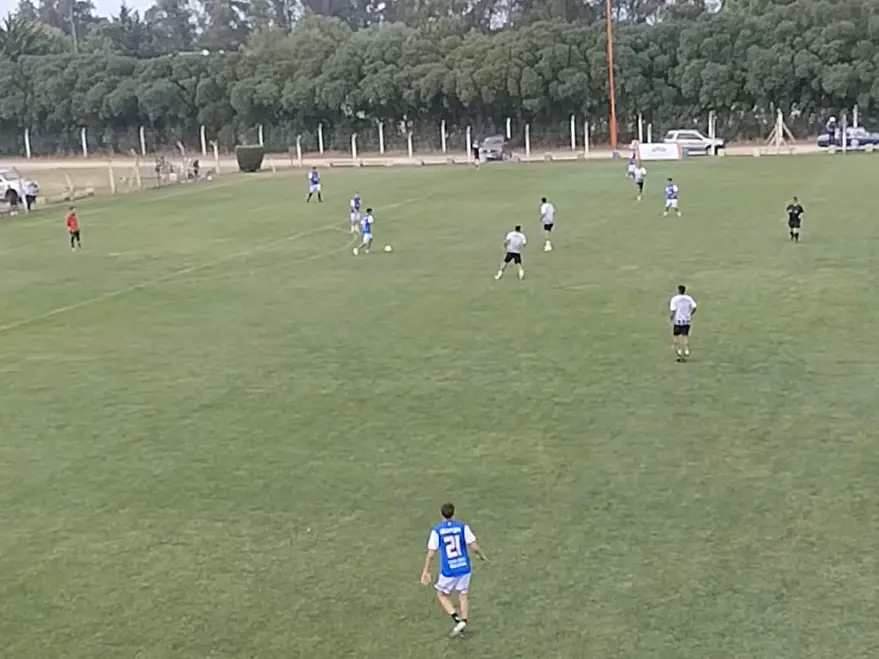El Club Fénix se impuso en el amistoso en San Cayetano