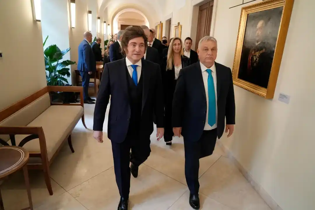 Javier Milei fue recibido por Víktor Orban en Hungría