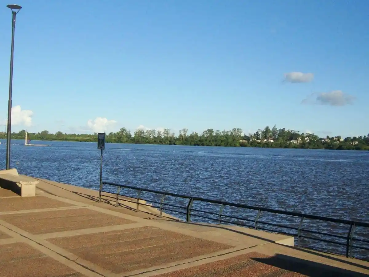 Durante las próximas horas, el río Uruguay seguirá con caudal elevado en el puerto local