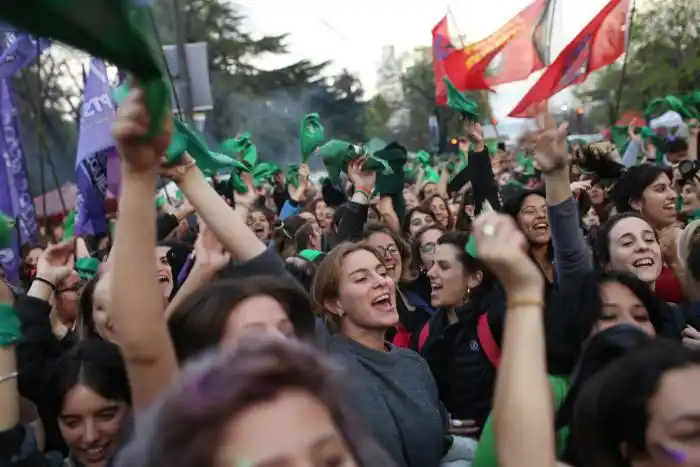 La Plata: marcha masiva del Encuentro Nacional de Mujeres