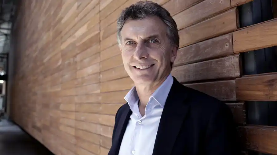 Para Valdés, es "una provocación absoluta" la visita de Macri a Lewis en Lago Escondido