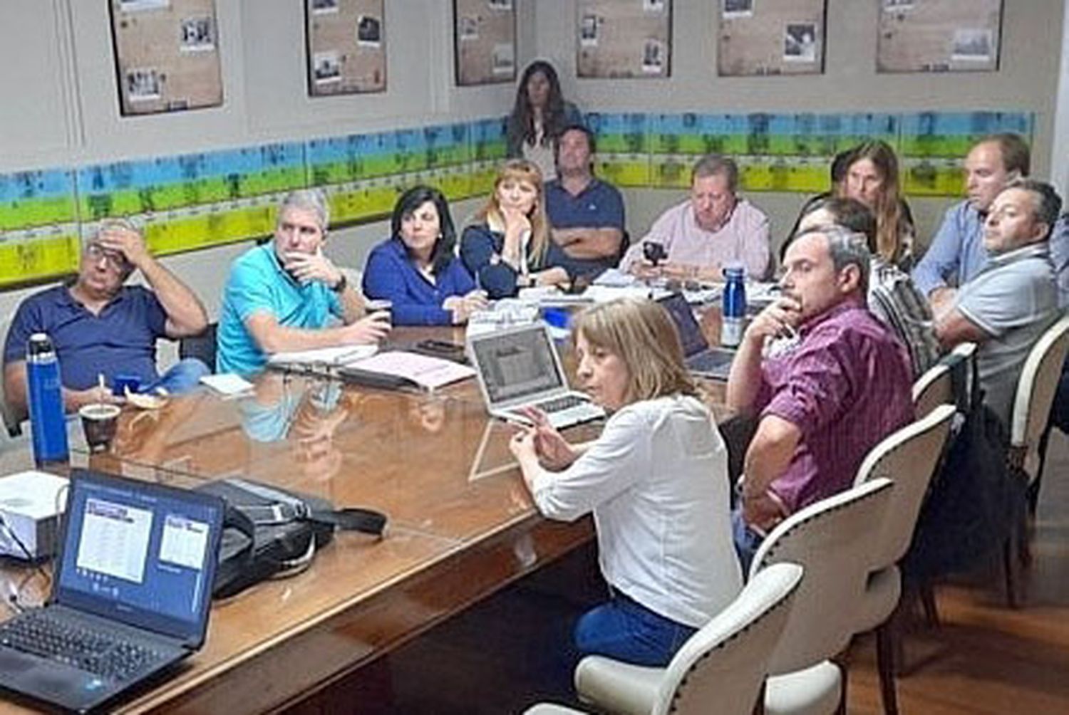 Jubilados serían eximidos del pago de las tasas urbanas