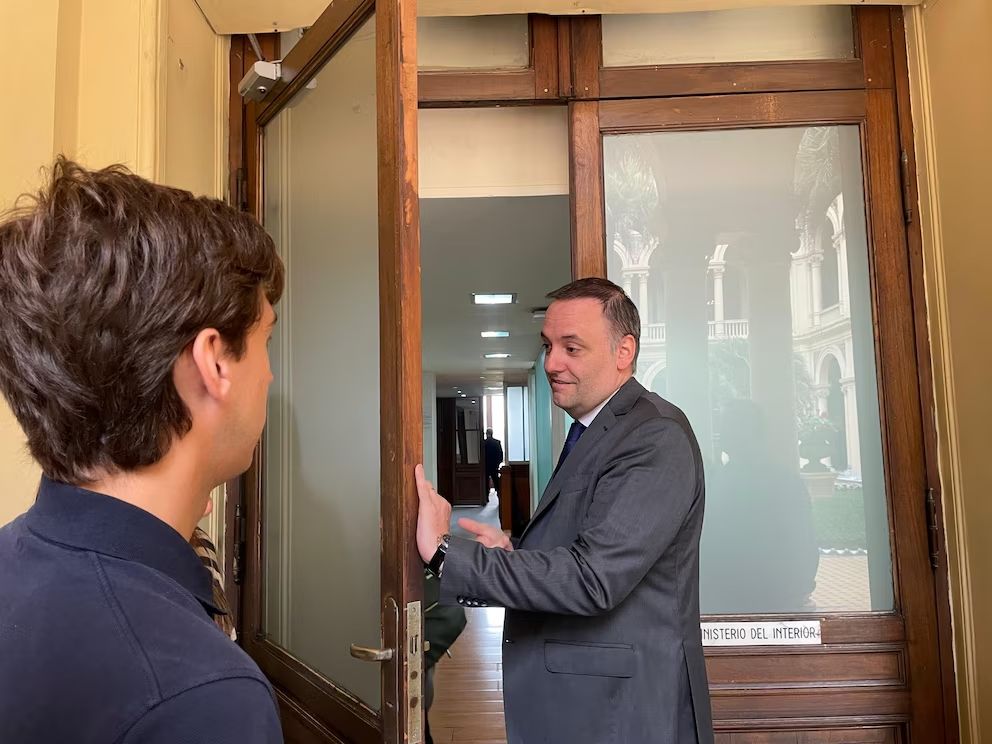 Adorni encabezará la reunión en la Rosada