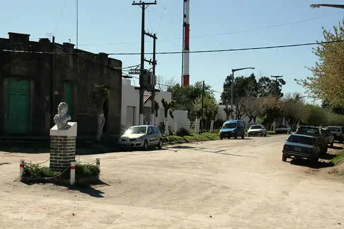 Entre las promesas,  la resignación  y el olvido