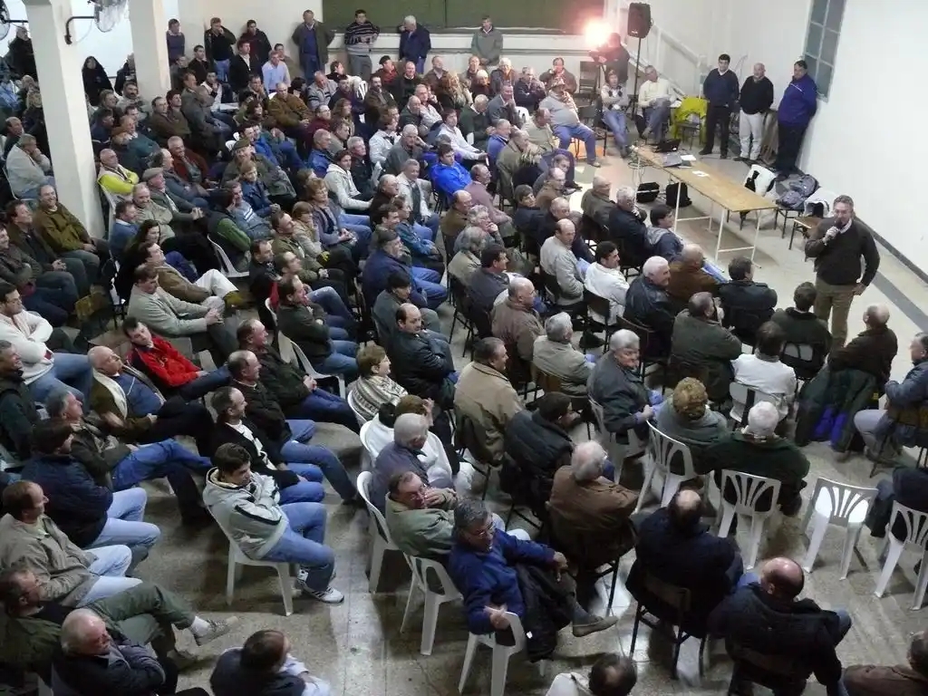 Tamberos convocan una asamblea y pedirán por un “dólar leche”