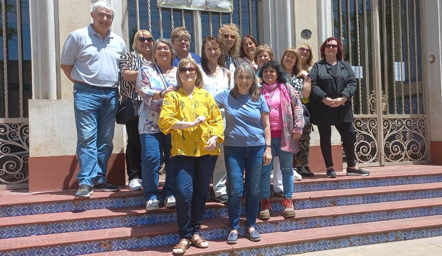 Emotivo reencuentro: la promoción 1973 de la Escuela Normal celebró 50 años de egreso