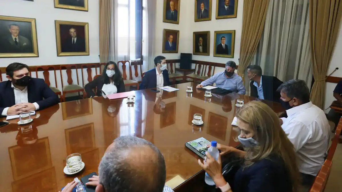 UDA repudia la oferta salarial del gobierno y va al paro