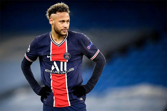 Neymar renovó contrato con PSG hasta 2025
