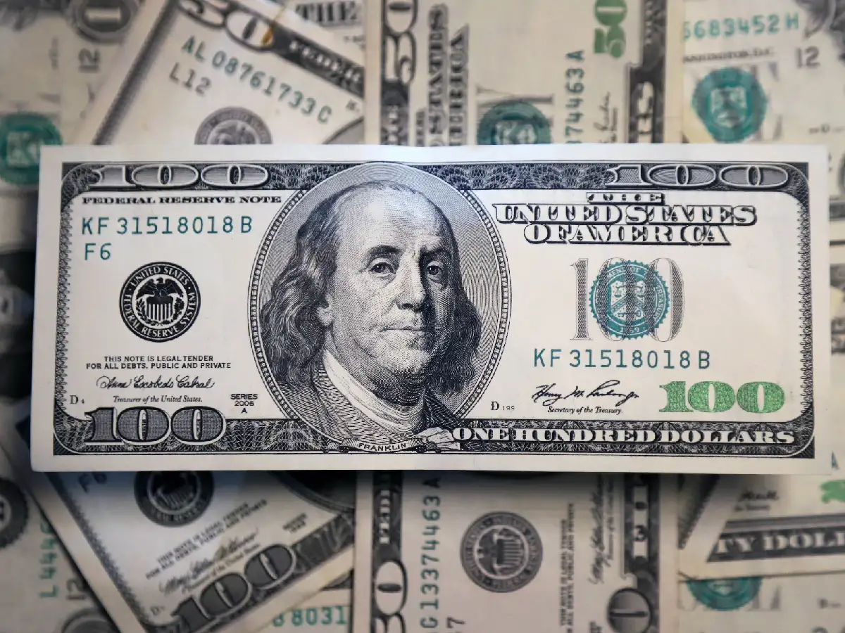 No para de subir: el dólar blue aumentó $2