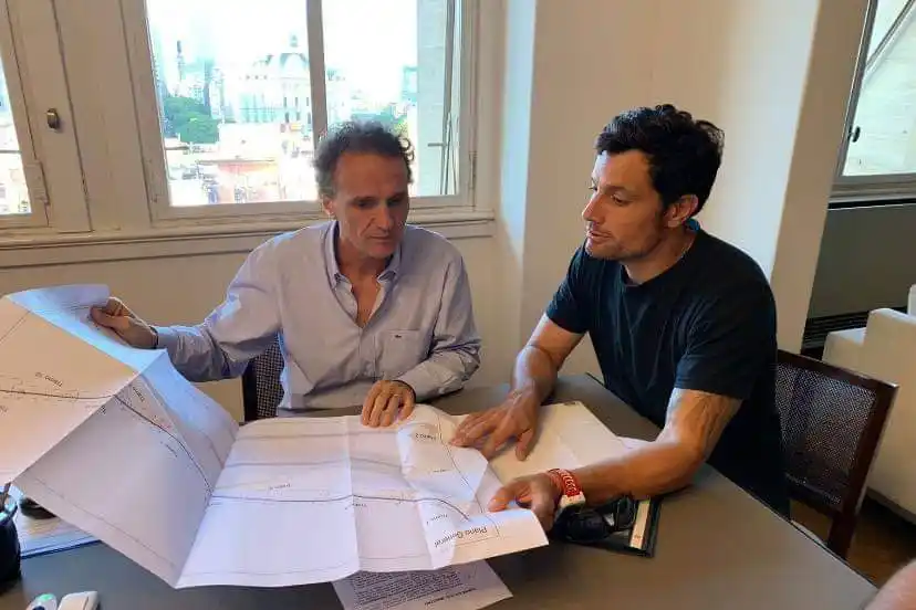 Ministro de Obras Públicas se reunió con 4 intendentes bonaerenses