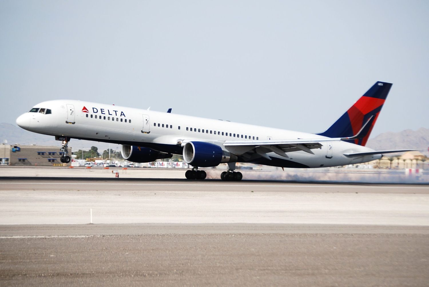 Delta resumes flights between Minneapolis and Reykjavik