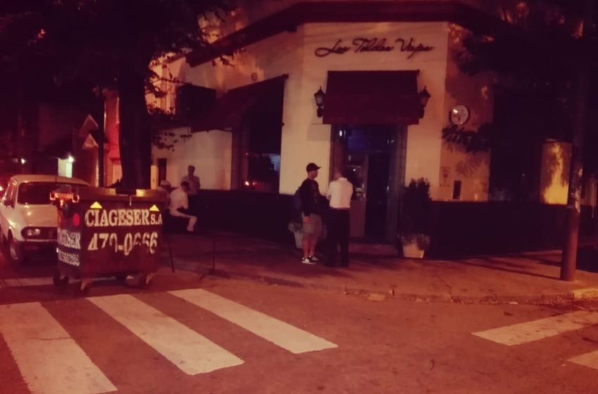 Se incendió la campana de una parrilla: evacuaron a todos los comensales