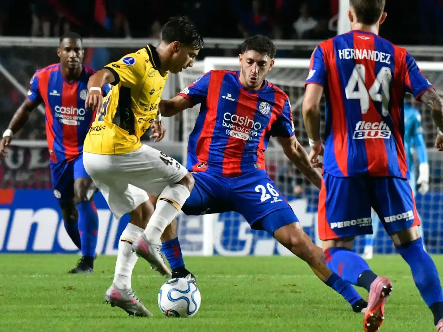 San Lorenzo sumó su primer triunfo en el Grupo D.