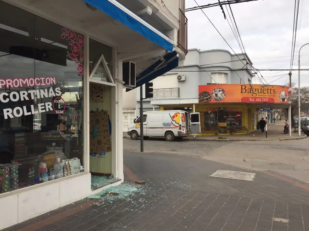 Robaron en una casa de decoración y su dueña durmió en el comercio