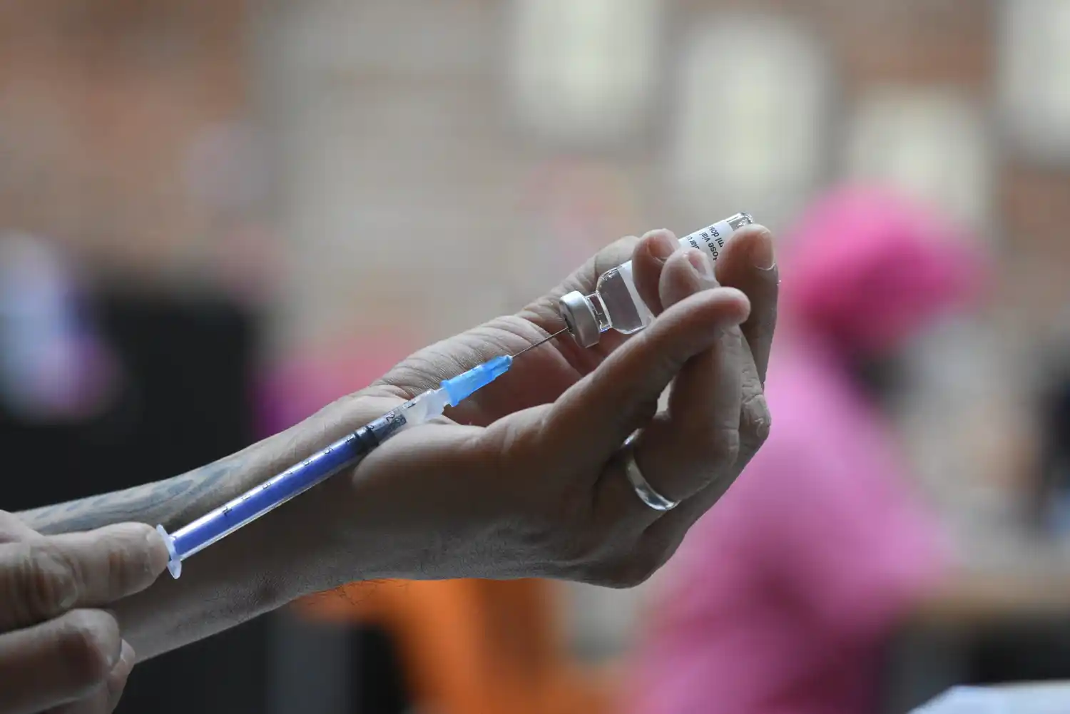 Martorano: “Ya hemos aplicado 1.100.000 terceras dosis en toda la provincia”