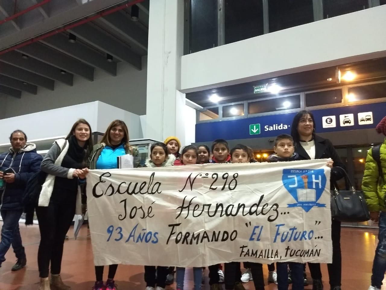 Alumnos de una escuela tucumana volaron por primera vez gracias a LATAM Argentina