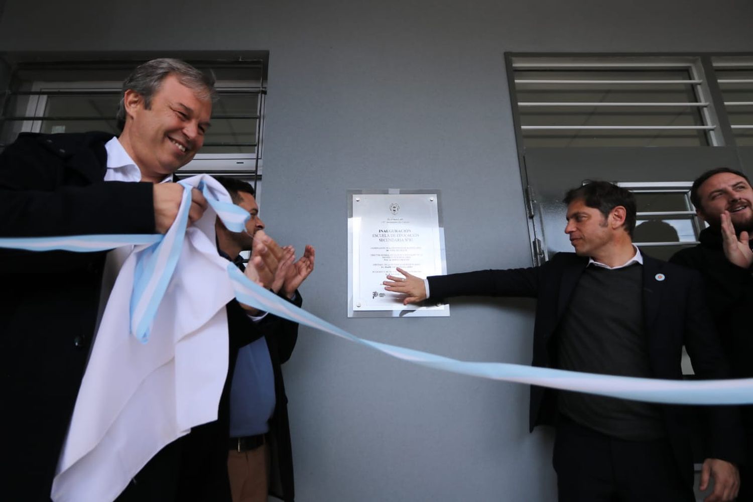 Brown: Kicillof, Cascallares y Fabiani inauguraron la escuela secundaria 81 y la ampliación de la primaria 83