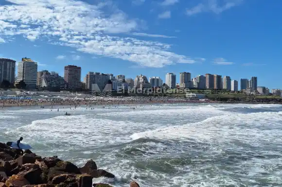 Daniel Scioli: "Algunos eligen un país limítrofe y otros disfrutan de su nación con sus balnearios"