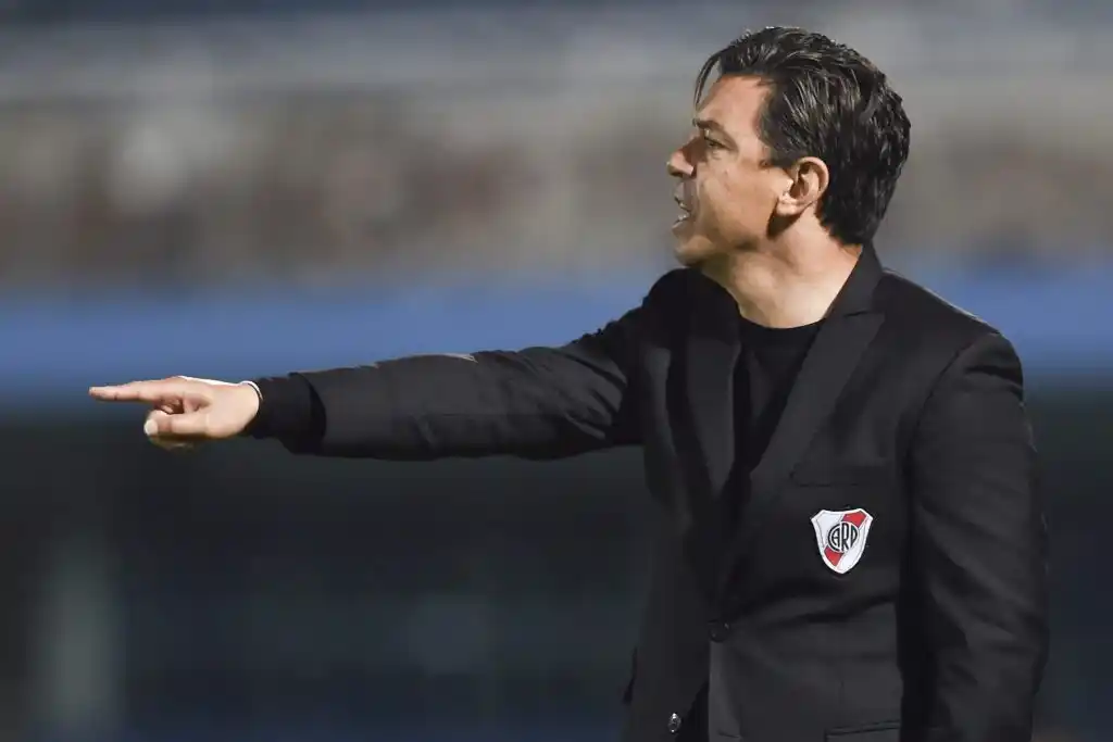 River, diezmado y sin  arquero, va por el milagro