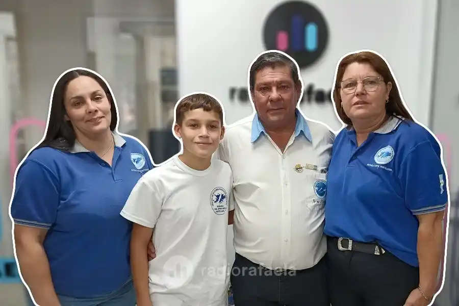 Ismael Sequeira acompañado por toda su familia