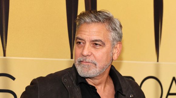 George Clooney hace explosivas declaraciones sobre el estrellato de Matthew Perry