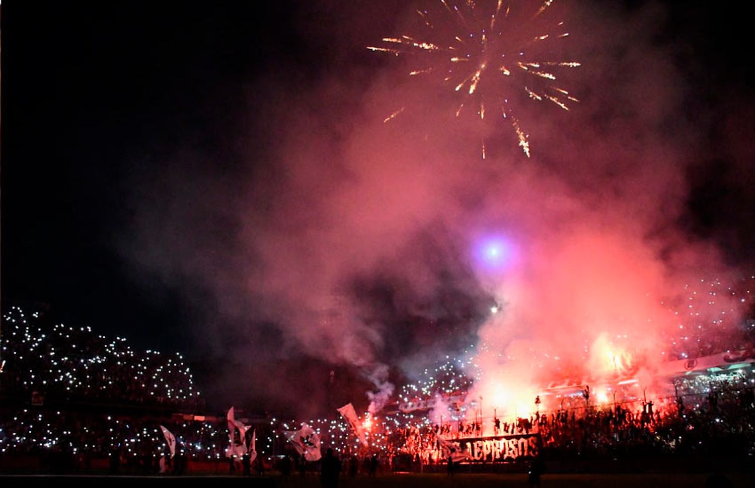 Banderazo: los hinchas de Newell’s preparan la previa del Clásico