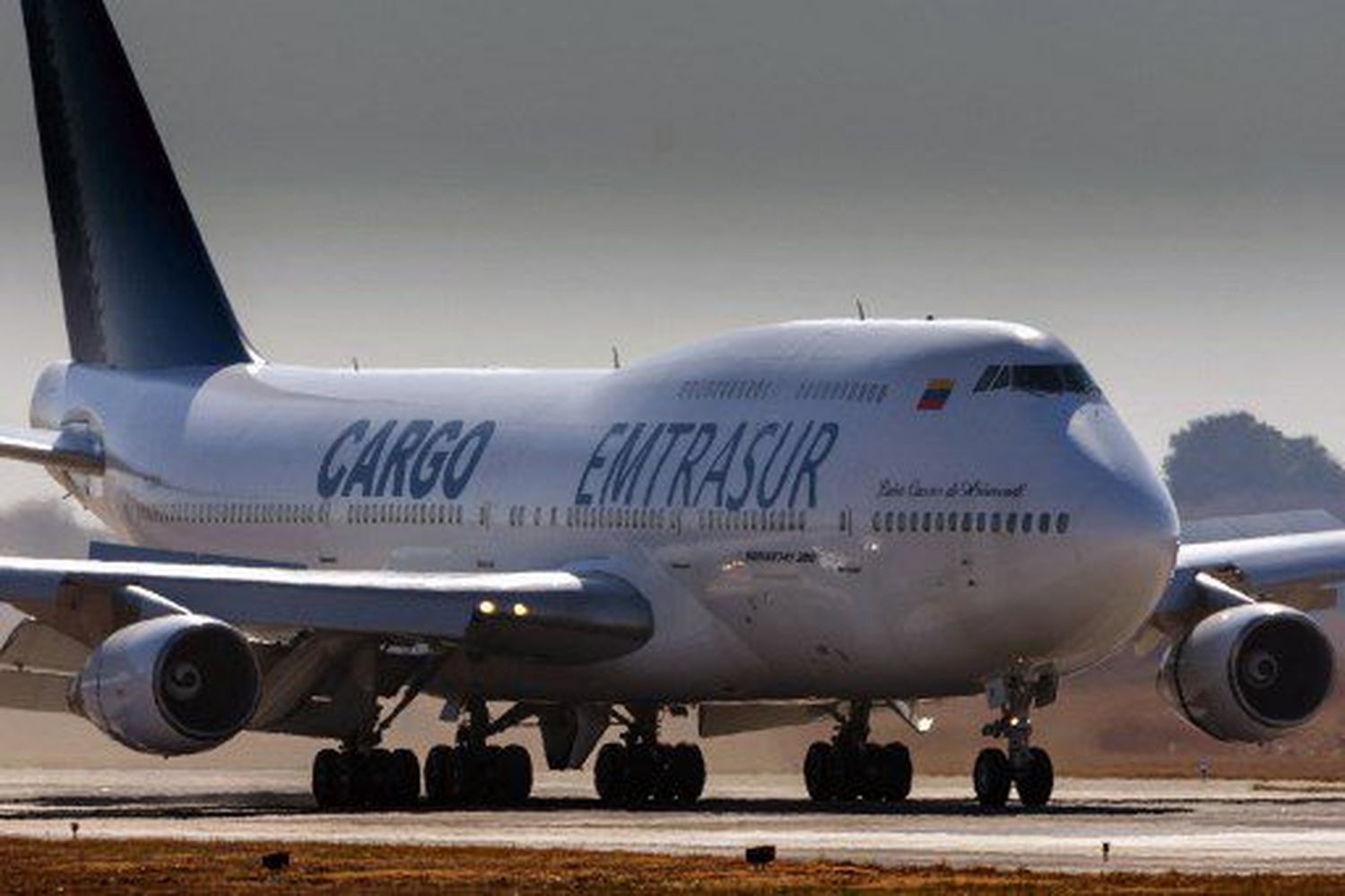 ¡ALLANARON EL AEROPUERTO! Paraguay respondió “con mucha firmeza» por el caso del avión venezolano- iraní