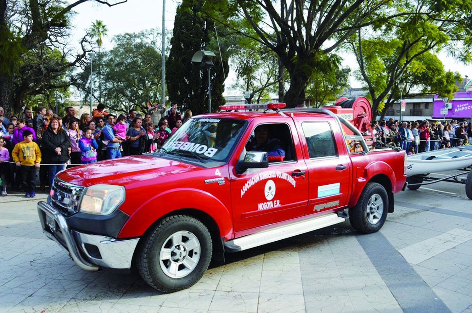 Retuvieron un móvil de Bomberos porque no tenía seguro
