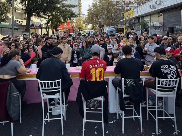 El local Frank´s realizó el primer campeonato de panchos