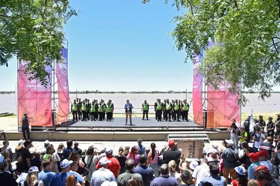  “Queremos que cada persona que elija Santa Fe en estas vacaciones, decida volver”, dijo Pullaro