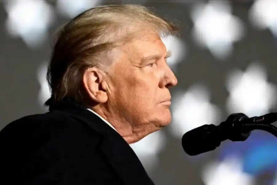 Donald Trump llegó a Nueva York para su cita con la justicia