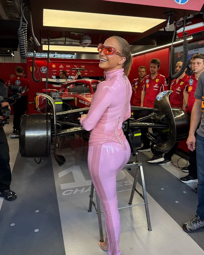 JLo y la escudería - 2