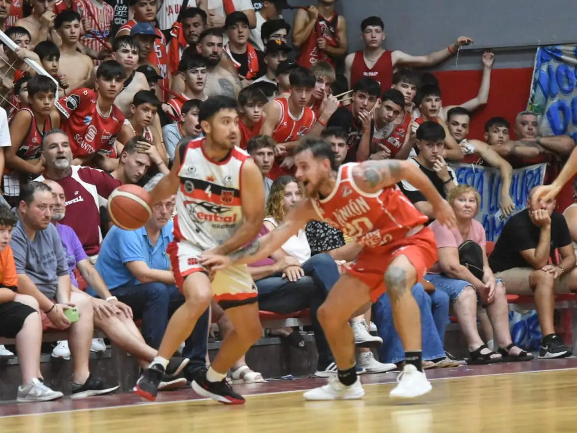 Cristian Pérez tuvo una actuación descollante y fue el goleador con 24 puntos (6/9 en triples).