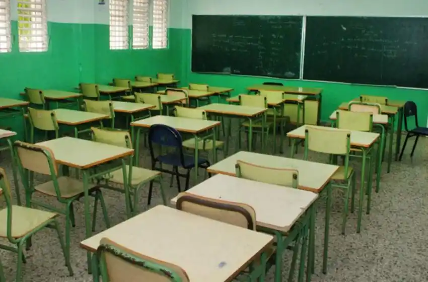 "Nos estamos preparando para que los sextos de primaria y secundaria vuelvan a las aulas"