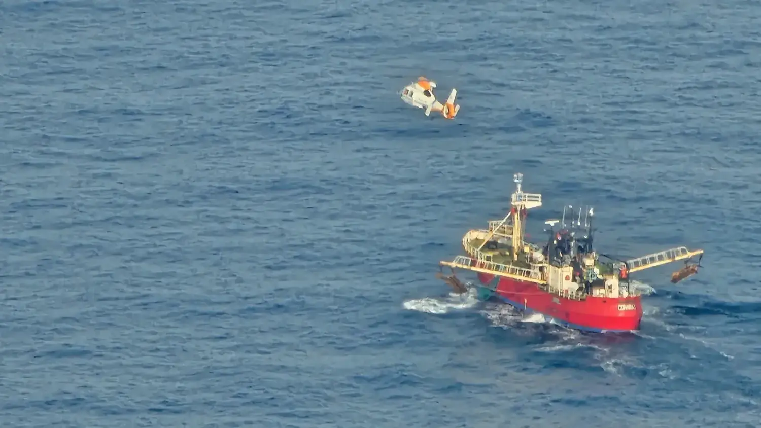 Operativo contrarreloj en el Mar Argentino: Prefectura aeroevacuó a un tripulante de un buque pesquero