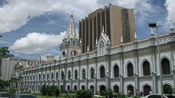 ¡»ATENTADO CONSTITUCIONAL»! Academia de Ciencias Políticas barre el piso con sentencia del TSJ  sobre la primaria