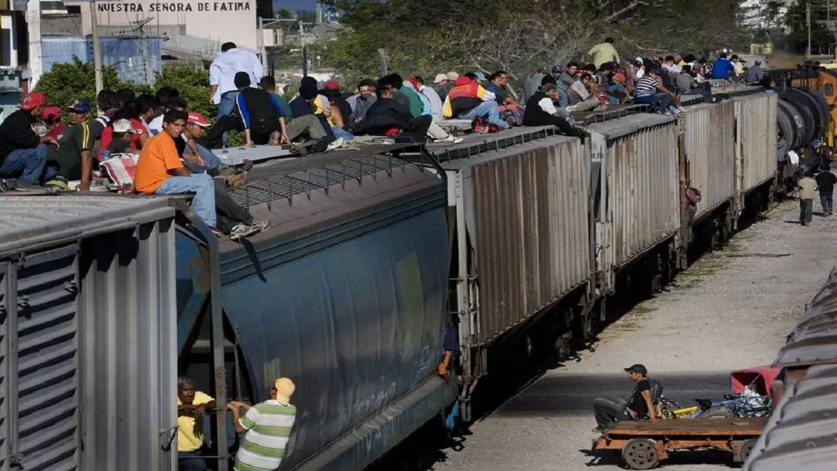 HAMBRE y SED: las penurias de los migrantes en su camino hacia EE.UU.