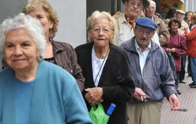 Más de 44 mil jubilados y pensionados provinciales cobrarán con aumento 